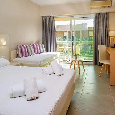 Hotel Cnic Gemini Mesongí