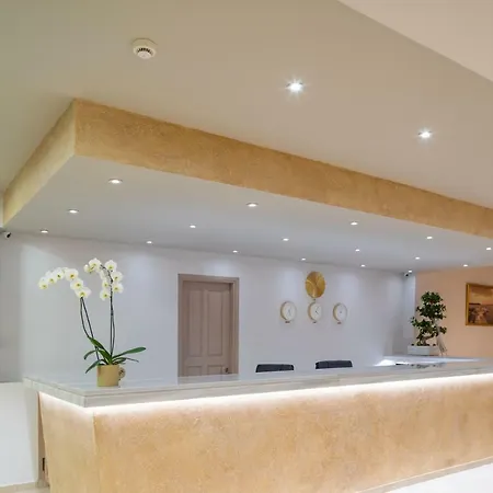 Cnic Gemini Hotel